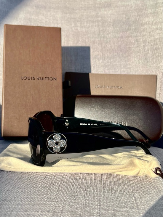 Louis Vuitton ursula Strass Noir Black Sunglasses Z0145W Rhinestone Flower Logo main image 6